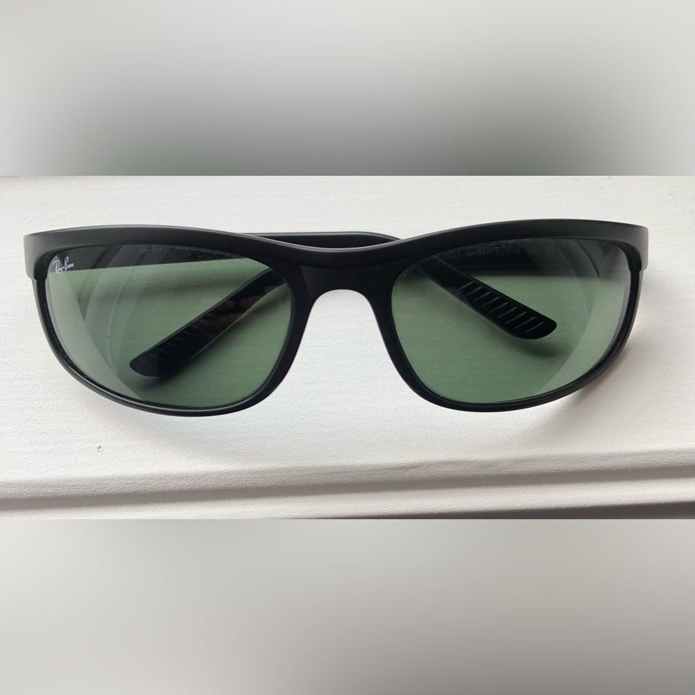 Great condition Ray Ban rb2027 w1847 3n Sunglasses!